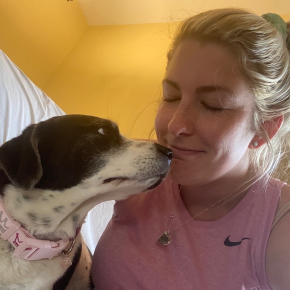 Meet your Posher, Ashley - Picture 1 of 1